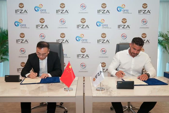 Unterzeichnung der IFZA-Partnerschaftsvereinbarung mit der CFTZ- und GX-DOFCOM-Delegation